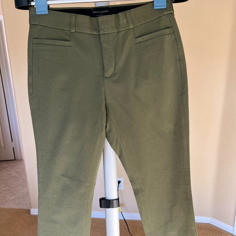 Banana Republic Factory Curvy Sloan pant - Olive green